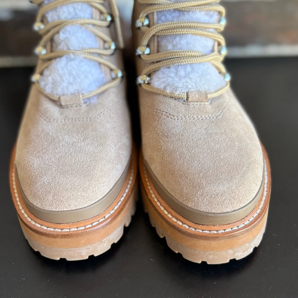 Marc Fisher Lizzie Creamy Tan Suede Lace Up Boots Lambs Wool Size 5.5